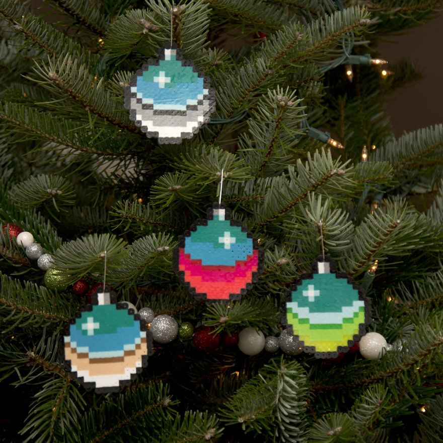 I Create Pixelated Christmas Ornaments For Your Retro Christmas Tree I Create Pixelated Christmas Ornaments For Your Retro Christmas Tree