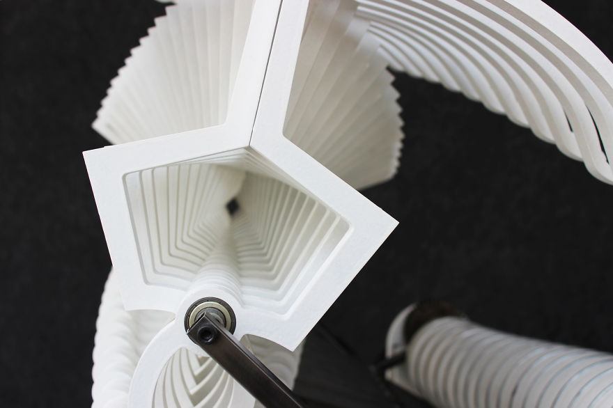 Skeleton-like Machines That Seem To Behave Like Natural Organisms