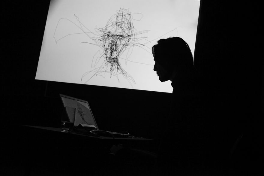 I Draw Portraits Using Only My Eyes I Draw Portraits Using Only My Eyes