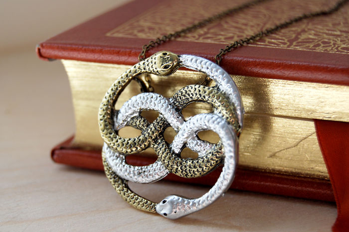 Auryn Necklace