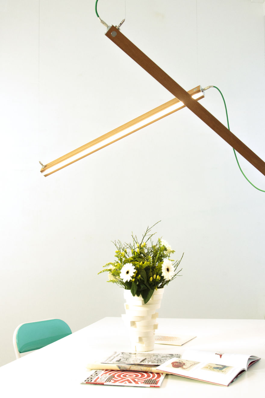 Per Meter 01 - Innovative And Customizable Light-beam Artwork Per Meter 01 - Innovative And Customizable Light-beam Artwork