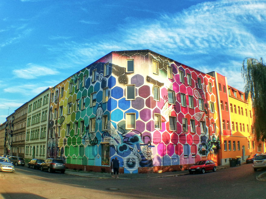 Honeycomb Of Life: I Turned A Dull Building In Germany Into Art Honeycomb Of Life: I Turned A Dull Building In Germany Into Art