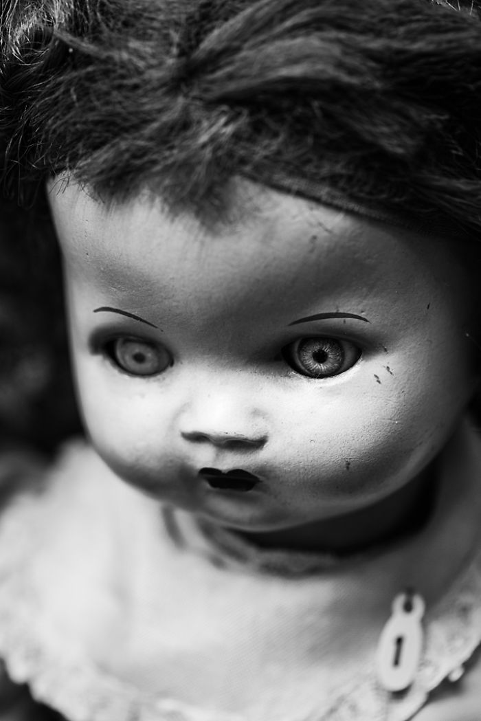 The Souls Of Dolls: Scary Photos Of Abandoned Children Companions
