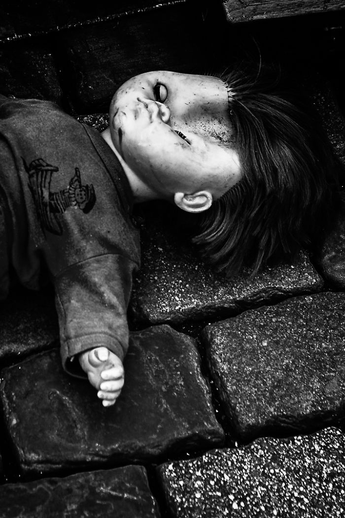 The Souls Of Dolls: Scary Photos Of Abandoned Children Companions