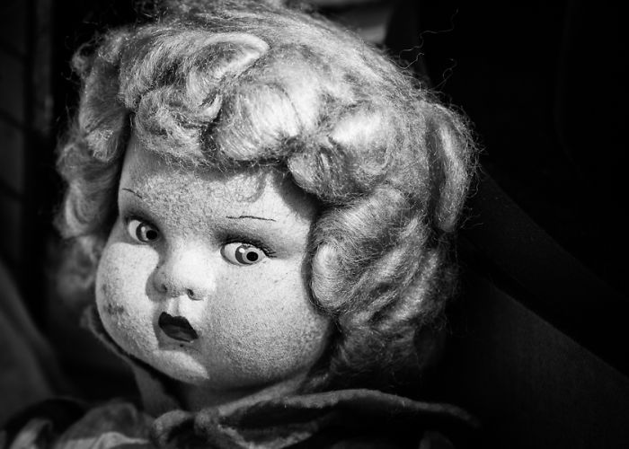 The Souls Of Dolls: Scary Photos Of Abandoned Children Companions