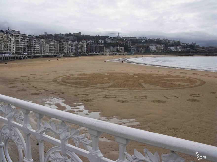 I Made Giant Sand Drawings On The Atlantic Coast
