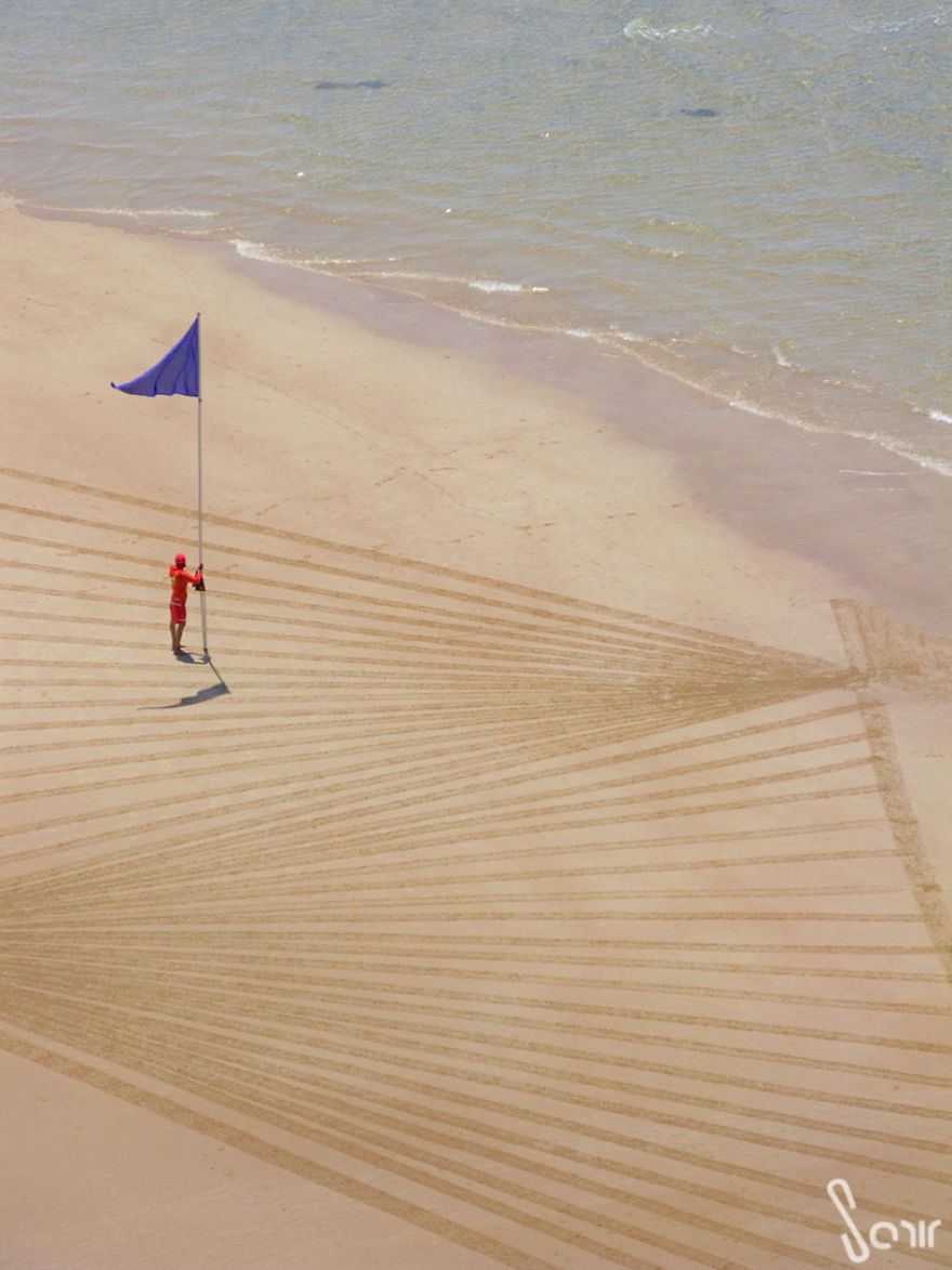 I Made Giant Sand Drawings On The Atlantic Coast