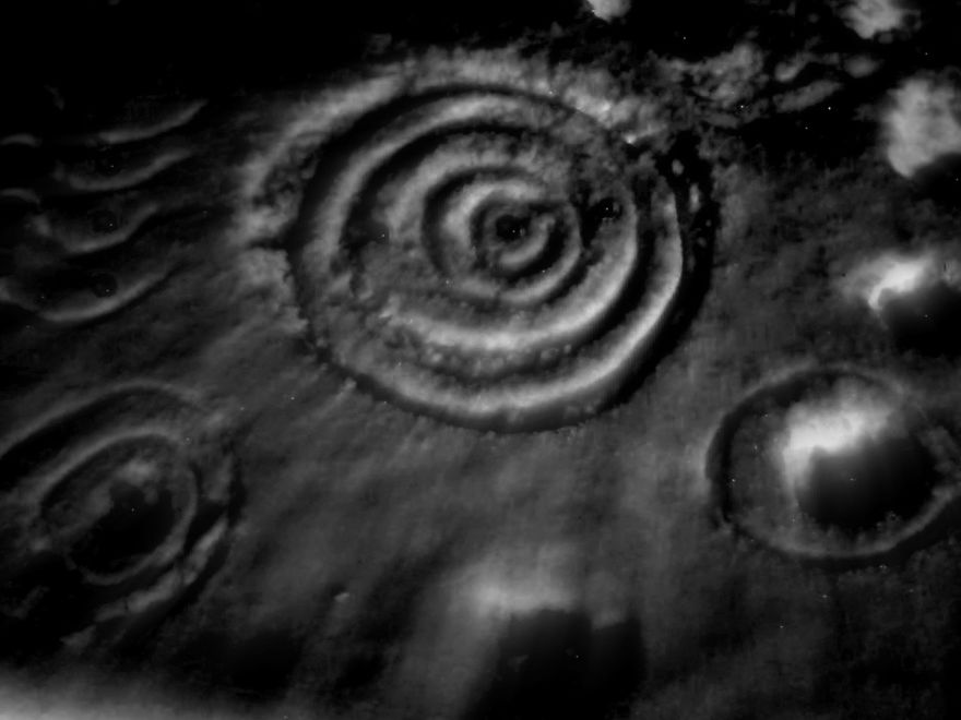 I Have Photographed The Space With My Cell Phone. I Have Photographed The Space With My Cell Phone.