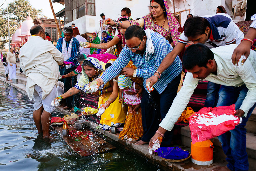 What It's Like To Celebrate Holi At The Craziest Place On Earth For It - Mathura, India What It's Like To Celebrate Holi At The Craziest Place On Earth For It - Mathura, India
