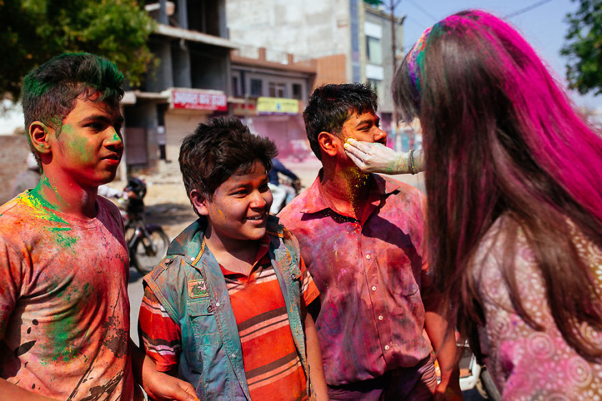 What It's Like To Celebrate Holi At The Craziest Place On Earth For It - Mathura, India What It's Like To Celebrate Holi At The Craziest Place On Earth For It - Mathura, India