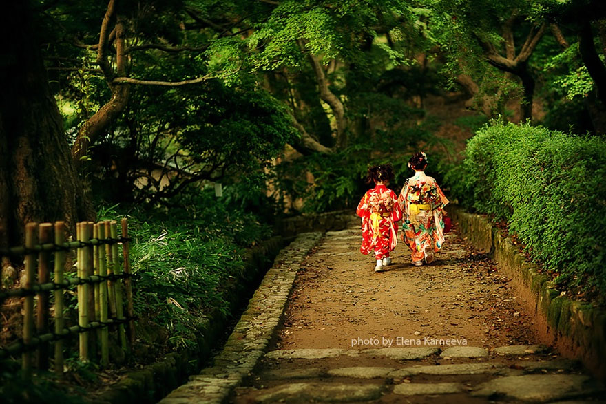 Children And Animals Cuddle In Adorable Photoshoots By Elena Karneeva