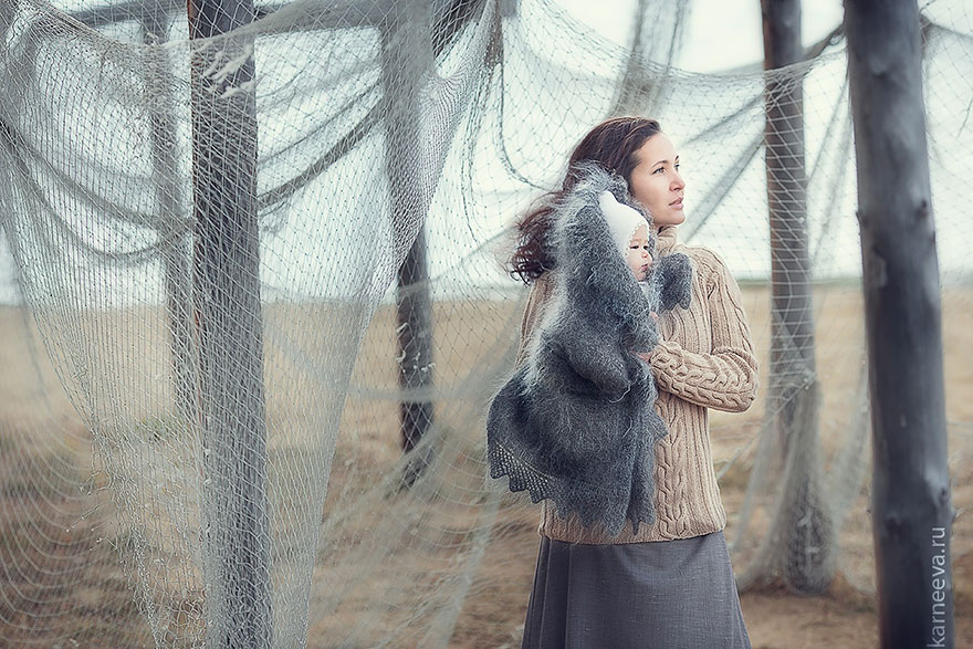 Children And Animals Cuddle In Adorable Photoshoots By Elena Karneeva