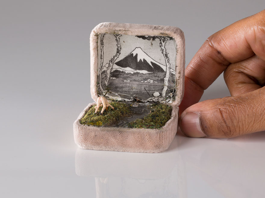 antique-ring-box-mini-diorama-talwst-11 antique-ring-box-mini-diorama-talwst-11