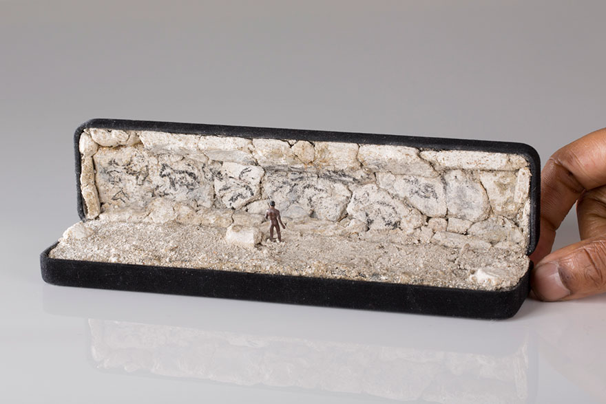 antique-ring-box-mini-diorama-talwst-12 antique-ring-box-mini-diorama-talwst-12