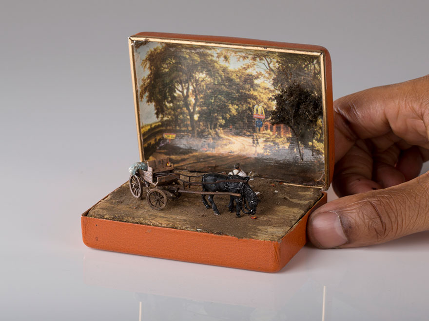 antique-ring-box-mini-diorama-talwst-3 antique-ring-box-mini-diorama-talwst-3