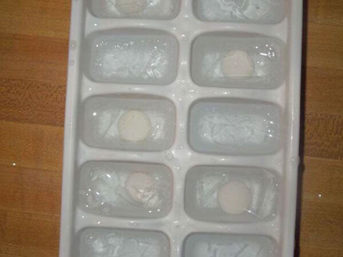 Make Mentos Ice Bombs For Your Friends That Love Soda