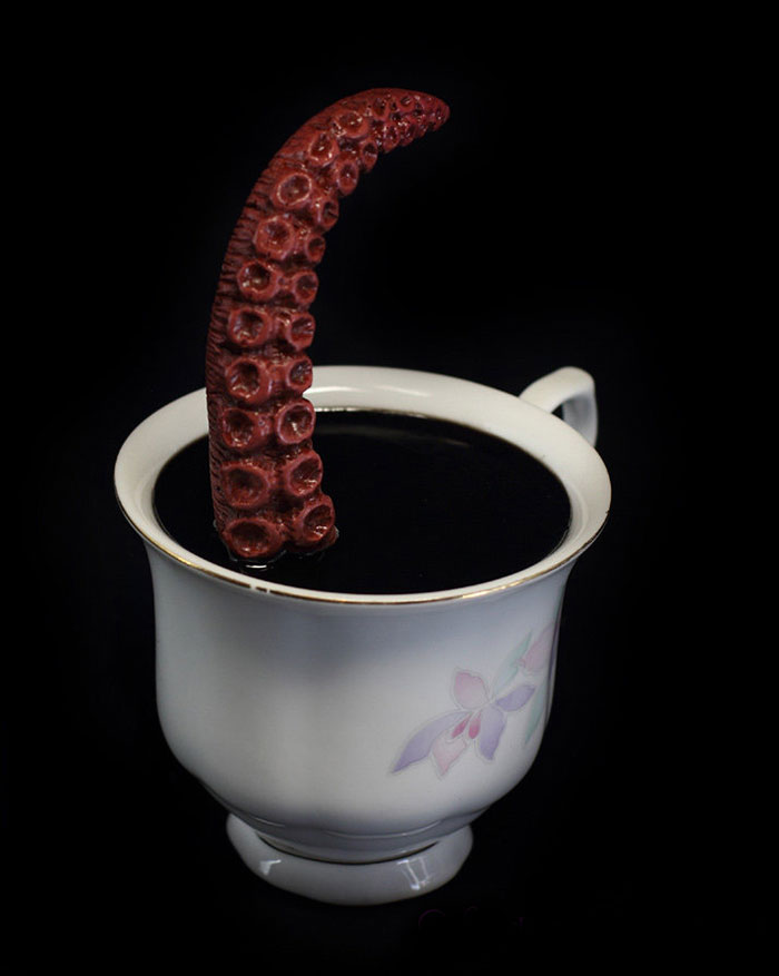 cthulhu-tentacle-octopus-teacup-michael-palmer-voodoo-delicious-7 cthulhu-tentacle-octopus-teacup-michael-palmer-voodoo-delicious-7