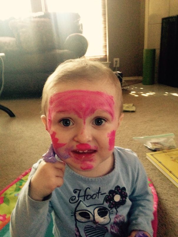 Look Baby Pretty Mommy!