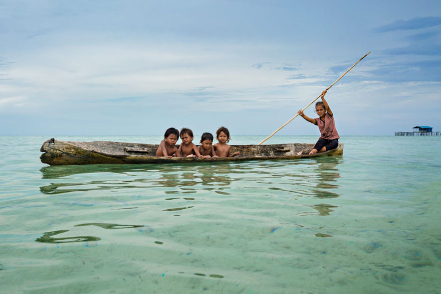 sea-tribe-gipsies-the-bajaus-rehan-borneo-11 sea-tribe-gipsies-the-bajaus-rehan-borneo-11