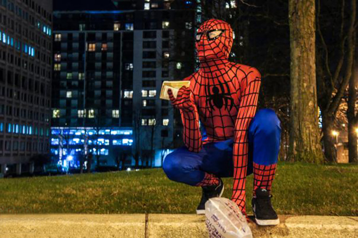 spider-man-helps-feeds-homeless-birmingham-uk-3 spider-man-helps-feeds-homeless-birmingham-uk-3