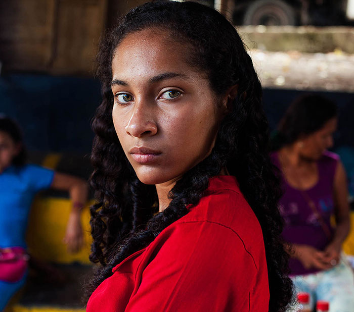 I Photographed Women In 37 Countries. Now You Choose My Next Destinations!