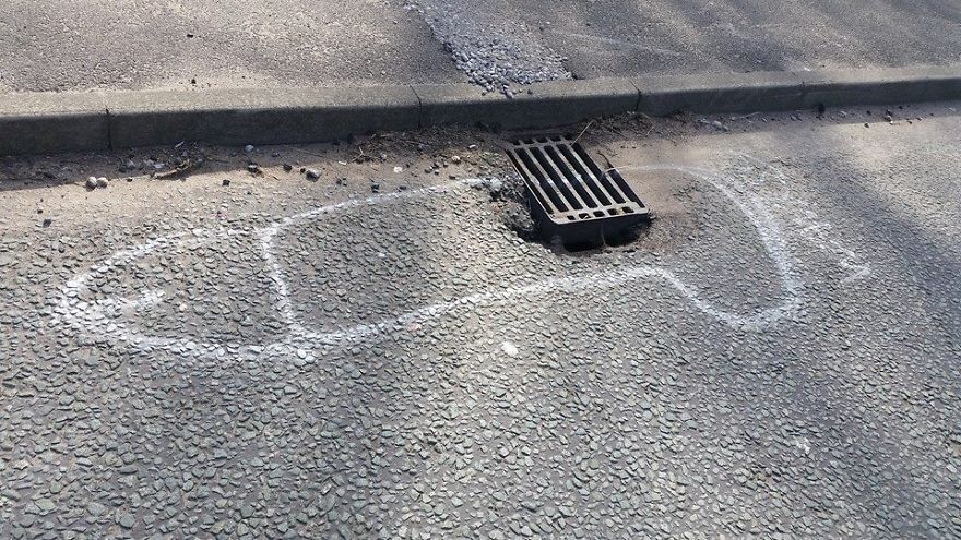 Anonymous Artist 'Wanksy' Draws Penises On UK Potholes To Make Government Fix Them Anonymous Artist 'Wanksy' Draws Penises On UK Potholes To Make Government Fix Them