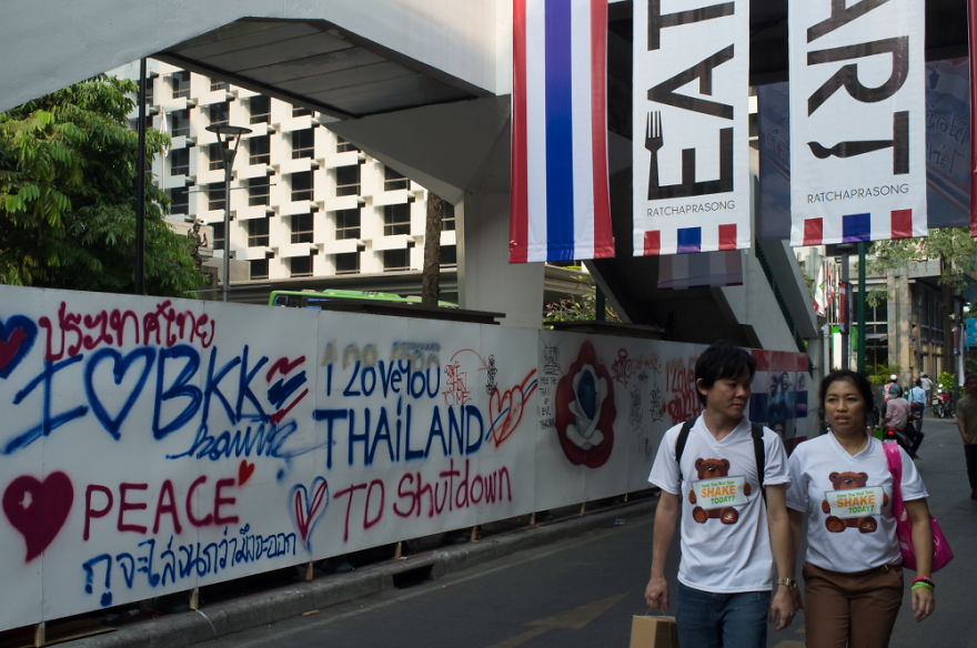 Same Same But Different: I Find 'Copy-Pasted' Objects And People In Asia