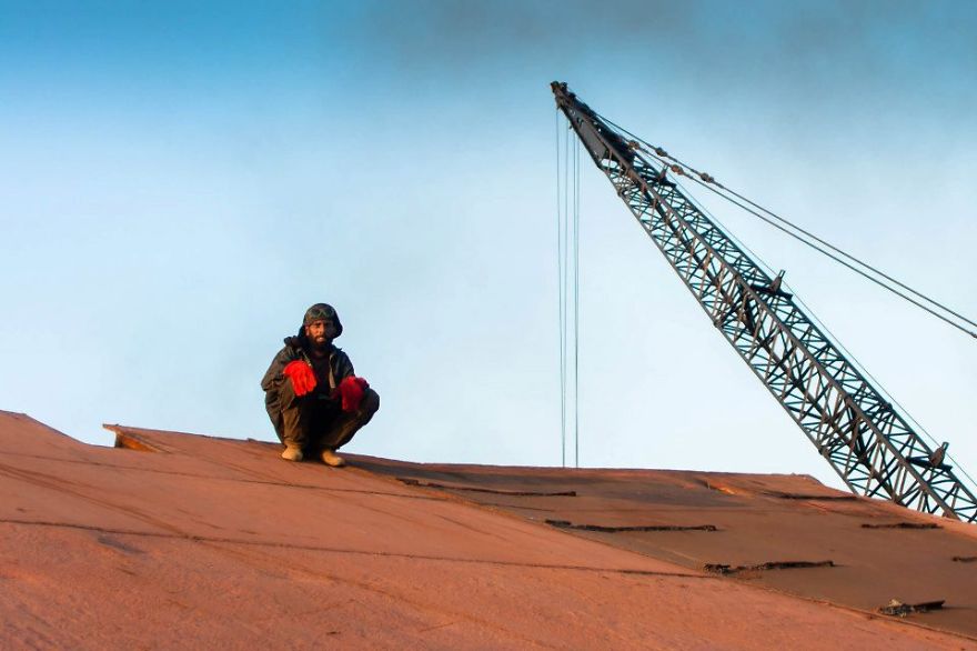 I Went To Pakistan To Photograph A Ship Breaking Yard. I Went To Pakistan To Photograph A Ship Breaking Yard.