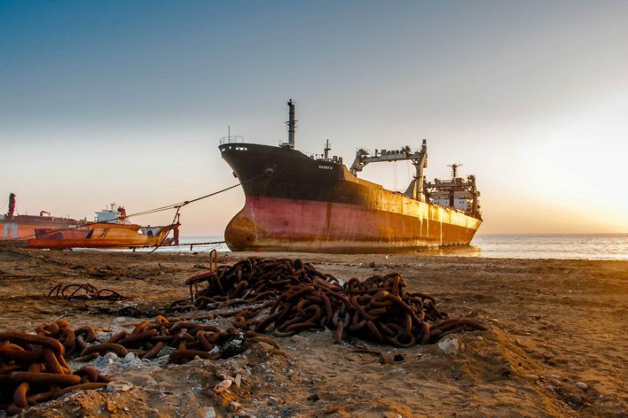I Went To Pakistan To Photograph A Ship Breaking Yard.