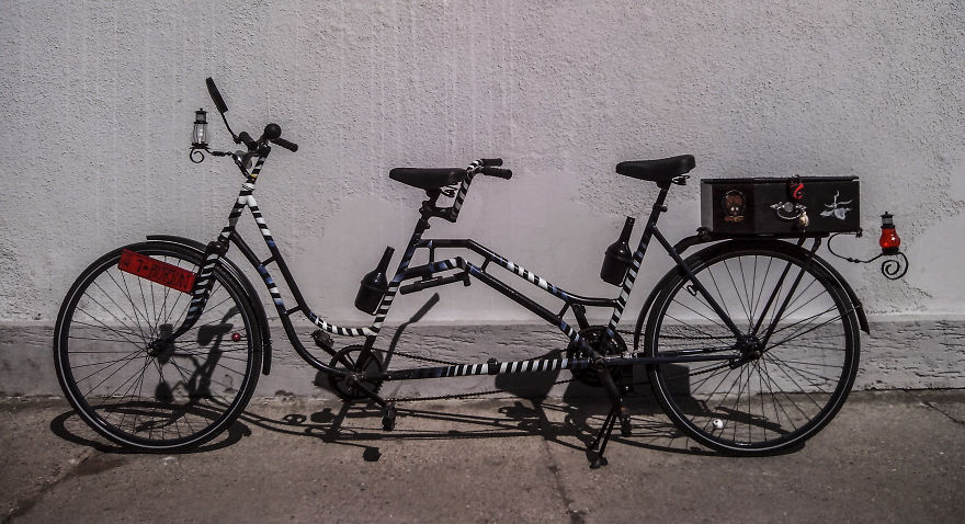 Our DIY Tim Burton Tandem Bicycle Inspired By His Movies Our DIY Tim Burton Tandem Bicycle Inspired By His Movies