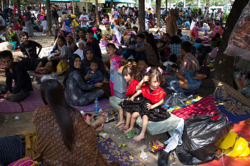 Same Same But Different: I Find 'Copy-Pasted' Objects And People In Asia