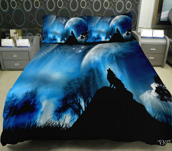 Wolf Howl Moonlight Bedding Set