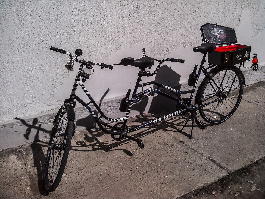 Our DIY Tim Burton Tandem Bicycle Inspired By His Movies Our DIY Tim Burton Tandem Bicycle Inspired By His Movies