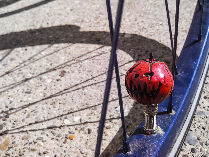 Our DIY Tim Burton Tandem Bicycle Inspired By His Movies Our DIY Tim Burton Tandem Bicycle Inspired By His Movies