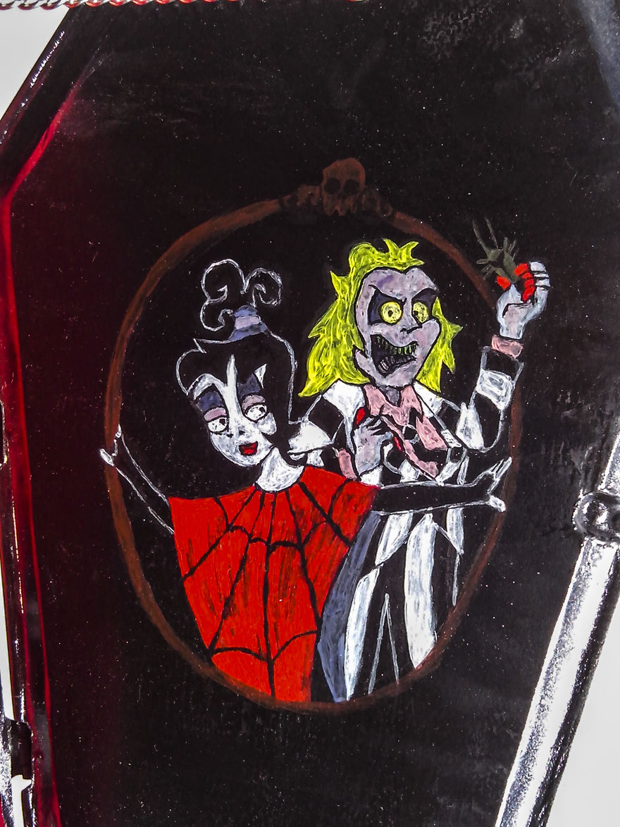 Our DIY Tim Burton Tandem Bicycle Inspired By His Movies Our DIY Tim Burton Tandem Bicycle Inspired By His Movies