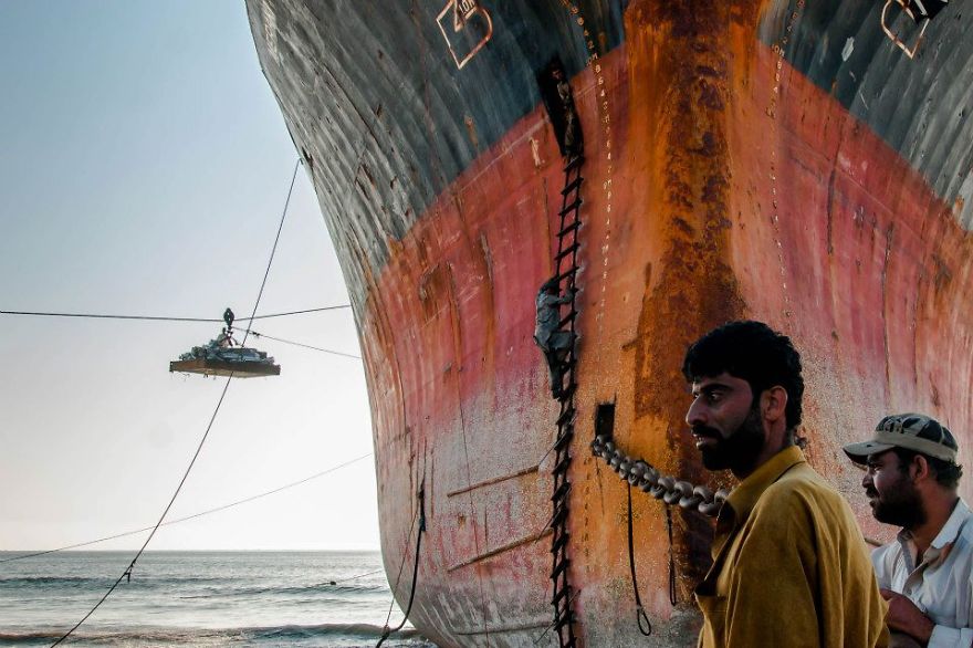 I Went To Pakistan To Photograph A Ship Breaking Yard. I Went To Pakistan To Photograph A Ship Breaking Yard.