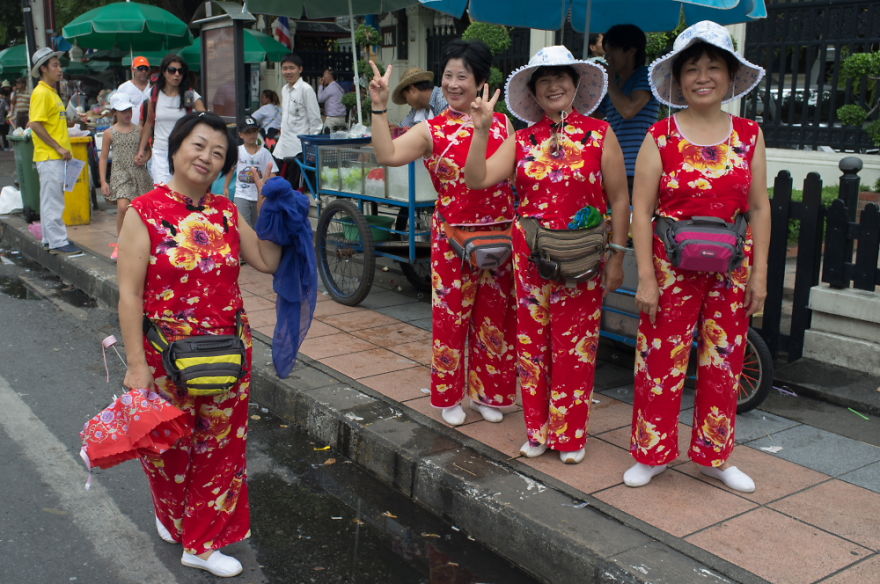 Same Same But Different: I Find 'Copy-Pasted' Objects And People In Asia Same Same But Different: I Find 'Copy-Pasted' Objects And People In Asia