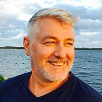 552ef651b6409 avatar