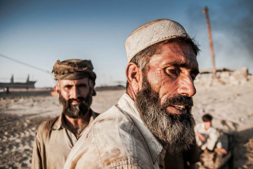 I Went To Pakistan To Photograph A Ship Breaking Yard. I Went To Pakistan To Photograph A Ship Breaking Yard.