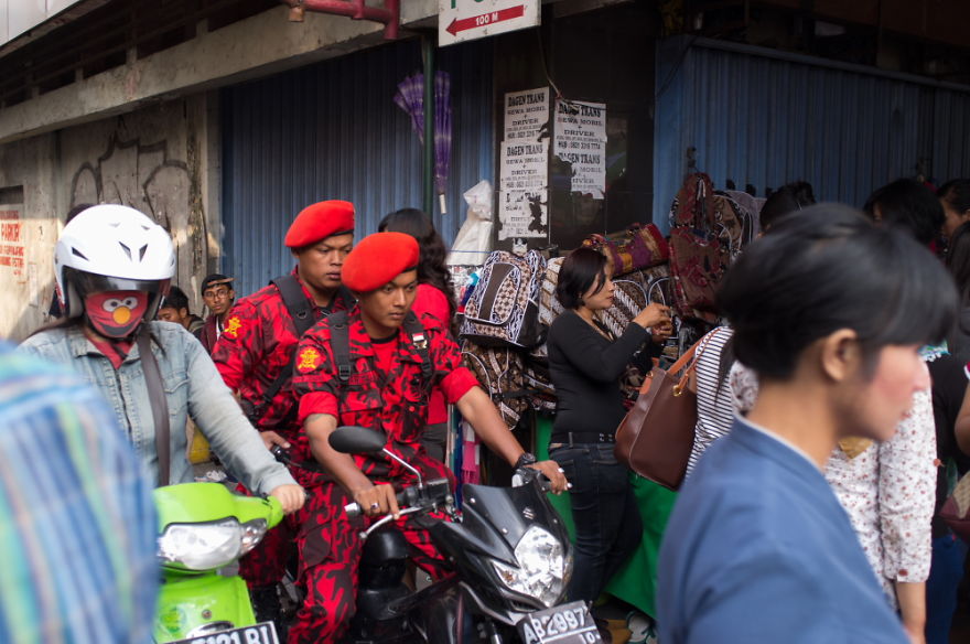 Same Same But Different: I Find 'Copy-Pasted' Objects And People In Asia Same Same But Different: I Find 'Copy-Pasted' Objects And People In Asia