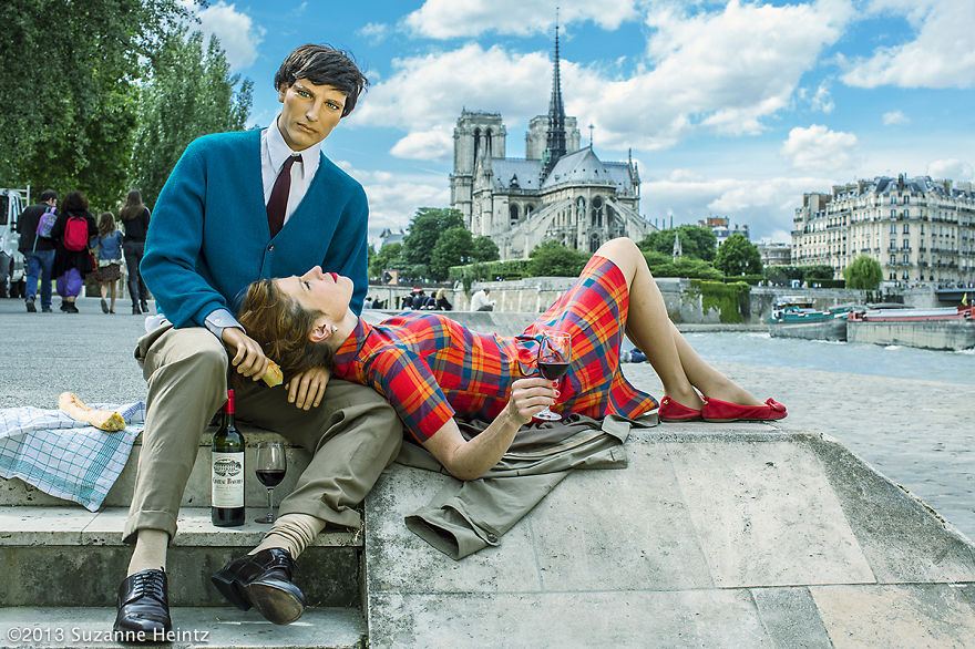 Unwed Woman Takes Photos With Mannequin Family Over 14 Years Unwed Woman Takes Photos With Mannequin Family Over 14 Years