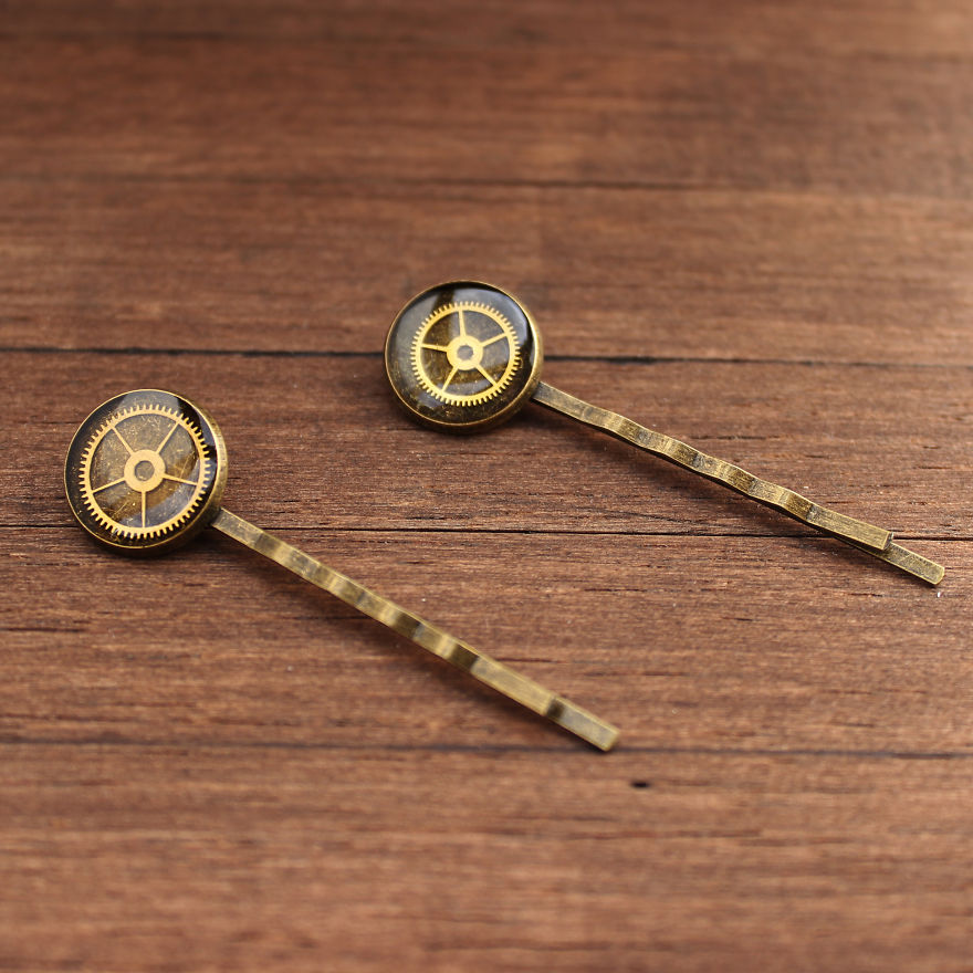 Steampunk Jewelry Made From Old Watch Parts By Lithuanian Artist