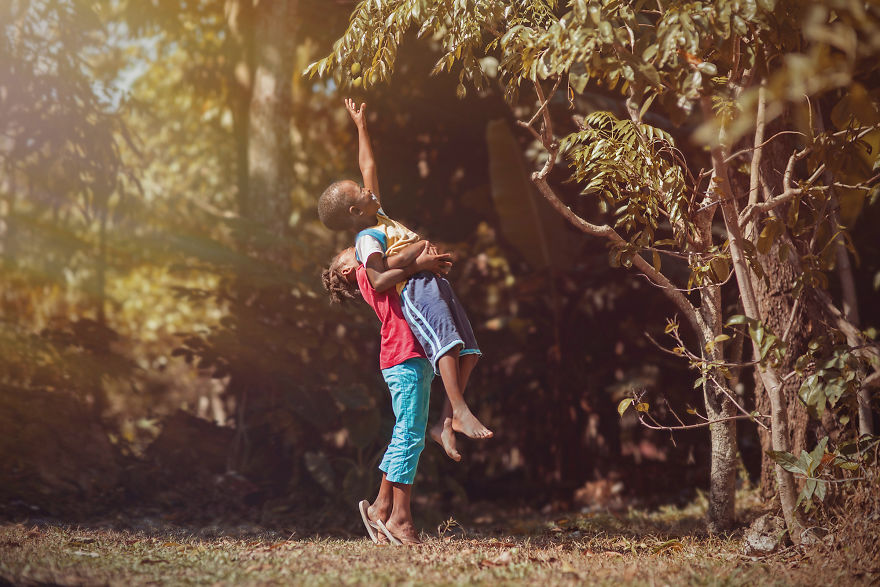 Happy Childhood Moments Of Kids Growing Up In My Neighborhood