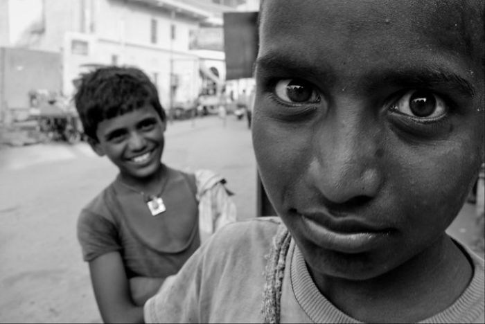 Portraits Of People In The Streets Of India And Pakistan