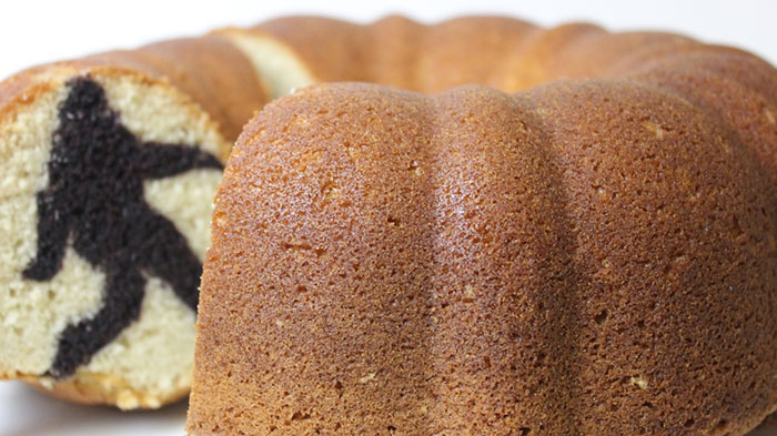 bigfoot-bundt-cake-recipe-just-jenn-fujikawa-5 bigfoot-bundt-cake-recipe-just-jenn-fujikawa-5