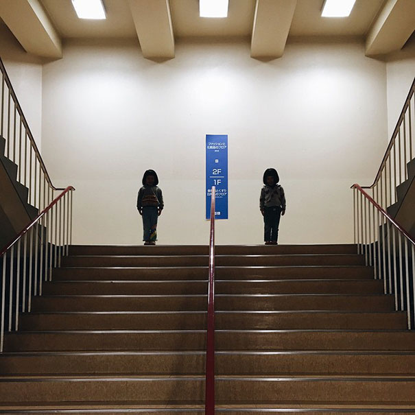 childhood-twin-sisters-family-pictures-sunmoooon-akira-oozawa-11