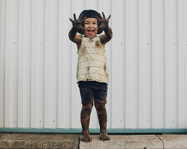 childhood-twin-sisters-family-pictures-sunmoooon-akira-oozawa-9