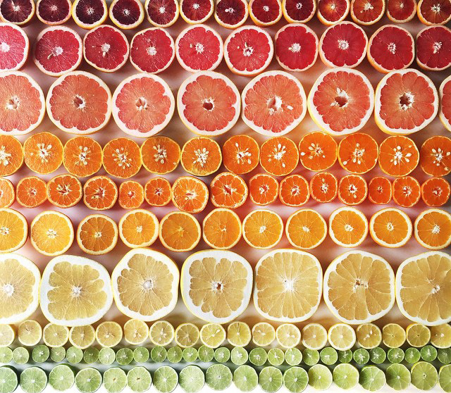 Photographer Arranges Foods In Beautiful Color Gradients That Will Soothe Your Soul