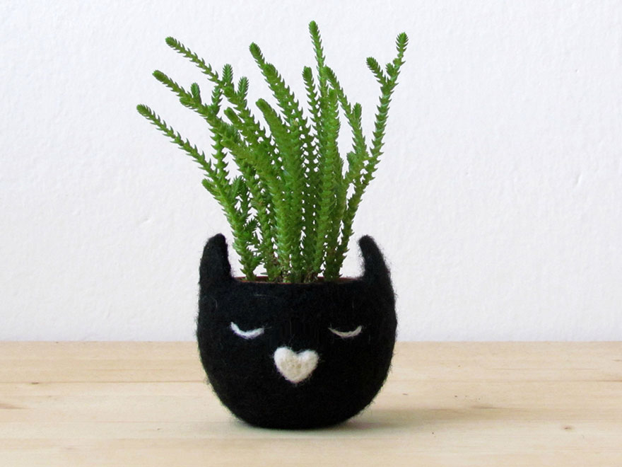 cute-felted-vases-animal-planter-stella-melgrati-21 cute-felted-vases-animal-planter-stella-melgrati-21