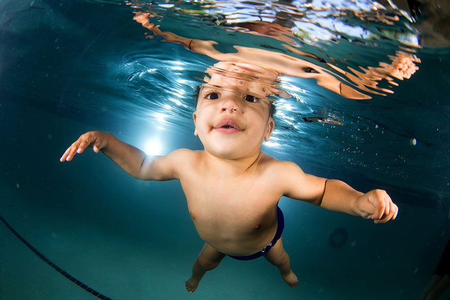 cute-underwater-babies-photography-seth-casteel-15 cute-underwater-babies-photography-seth-casteel-15